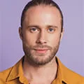 世界杯半决赛现场直播以实时赛况同步更新为核心，带来高效便捷的体验。 - 世界杯半决赛现场直播